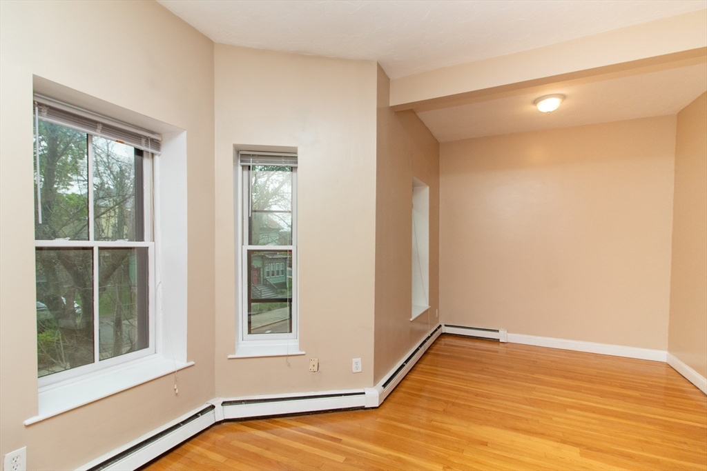 40 Cedar - Roxbury