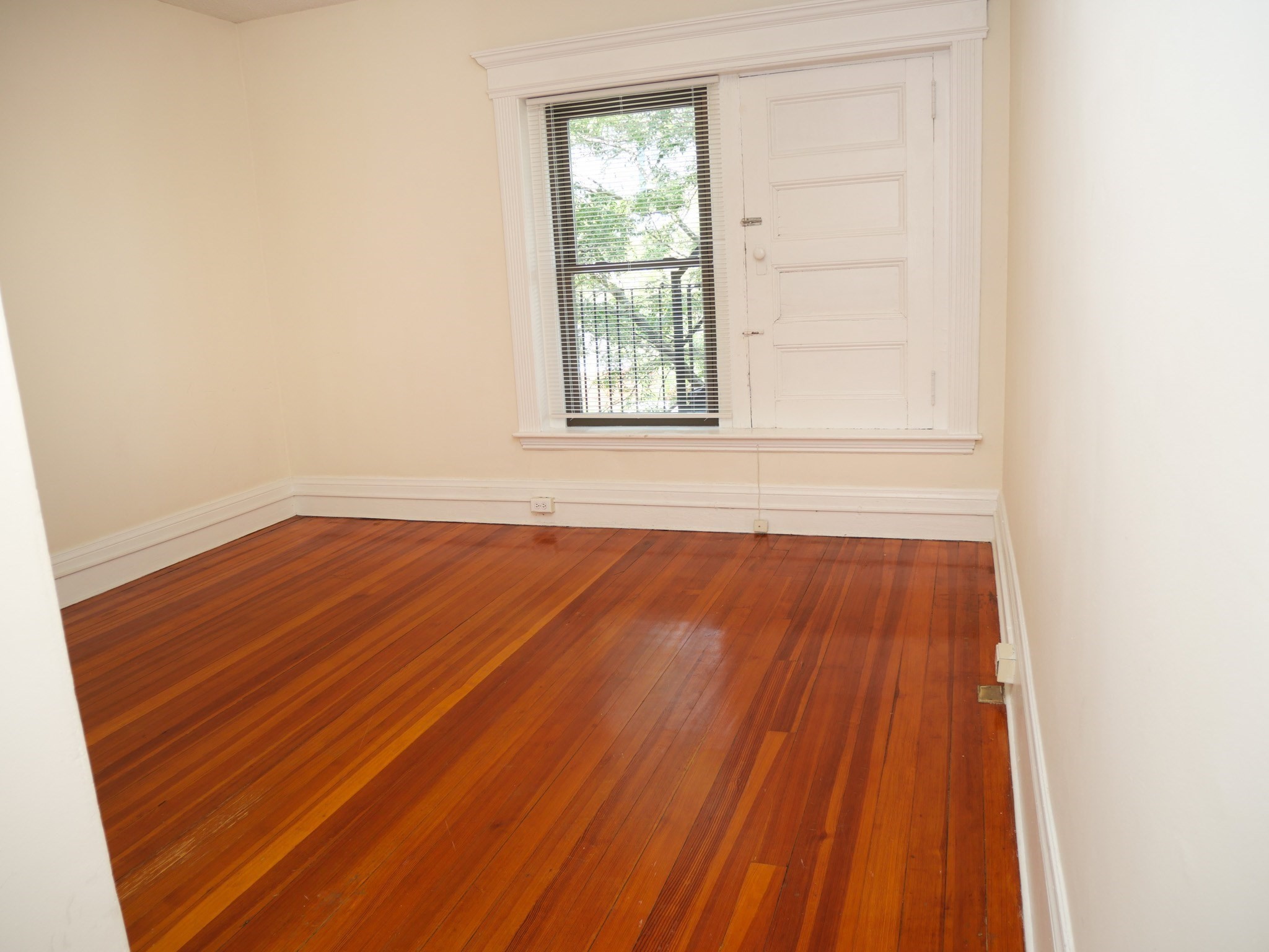 1382 Beacon - Coolidge Corner