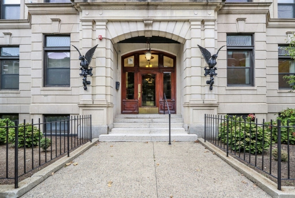 25 Peterborough St. - Fenway