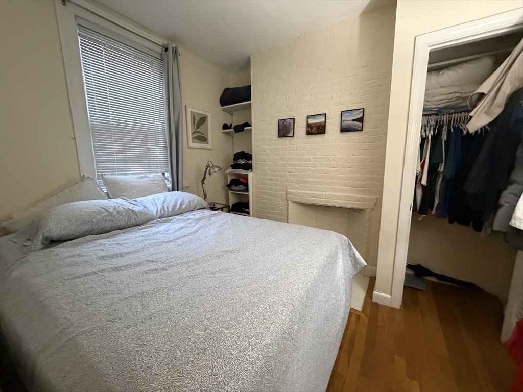 11 South Russell St. - Beacon Hill