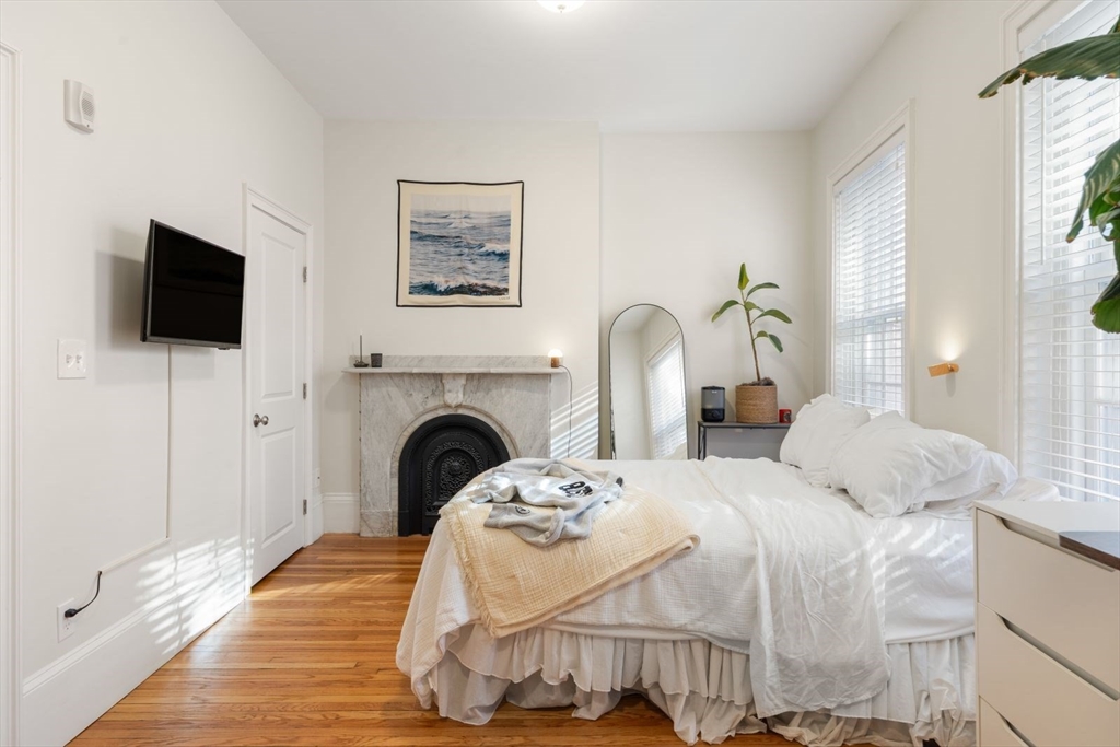 62 West Cedar St. - Beacon Hill