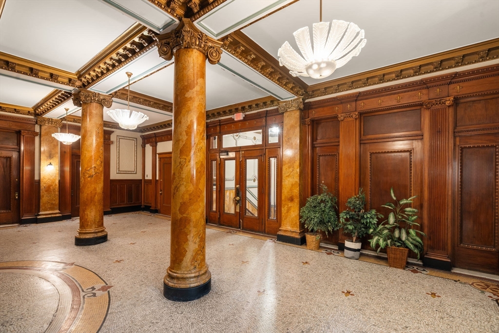 8 Garrison St. - Back Bay
