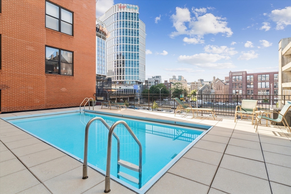 390 Commonweath Ave. - Back Bay