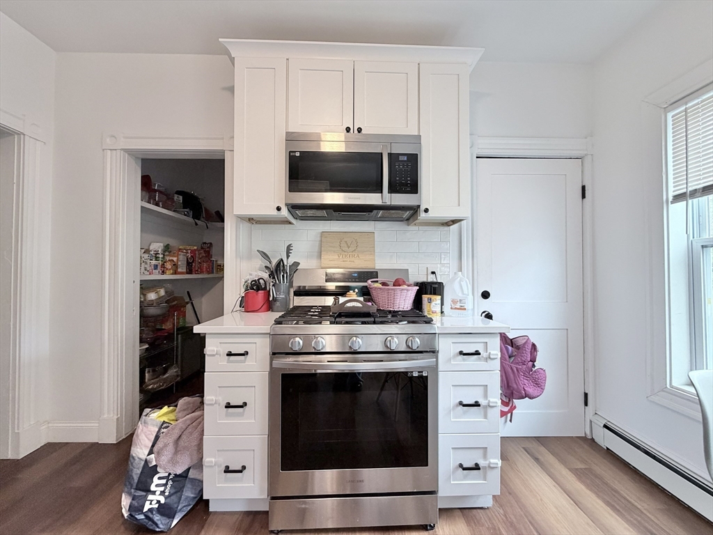 38 Woodford - Roxbury