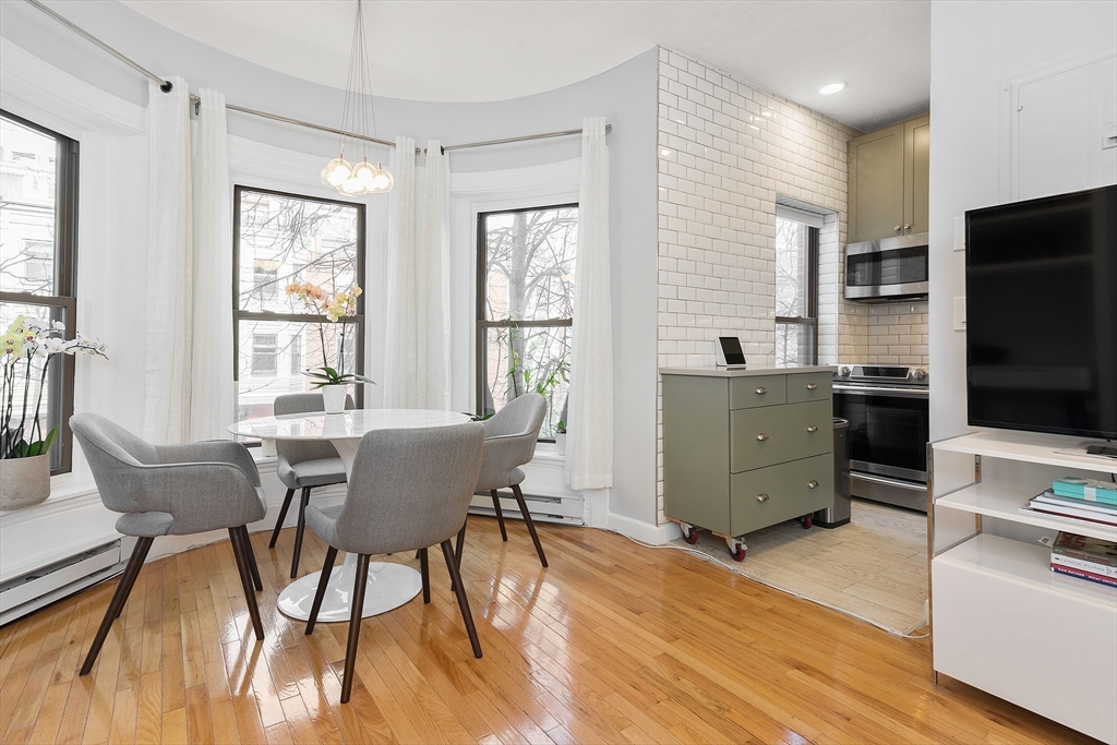 21 Follen - Back Bay