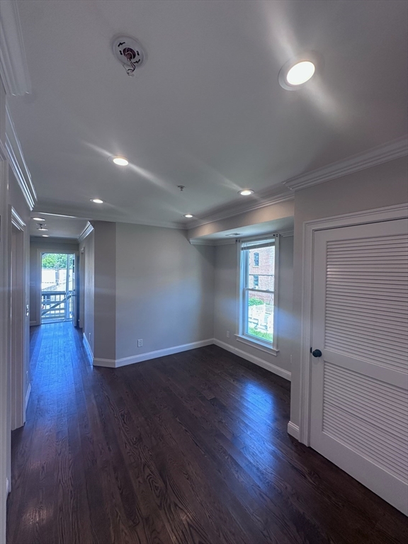39 West Walnut Park - Roxbury