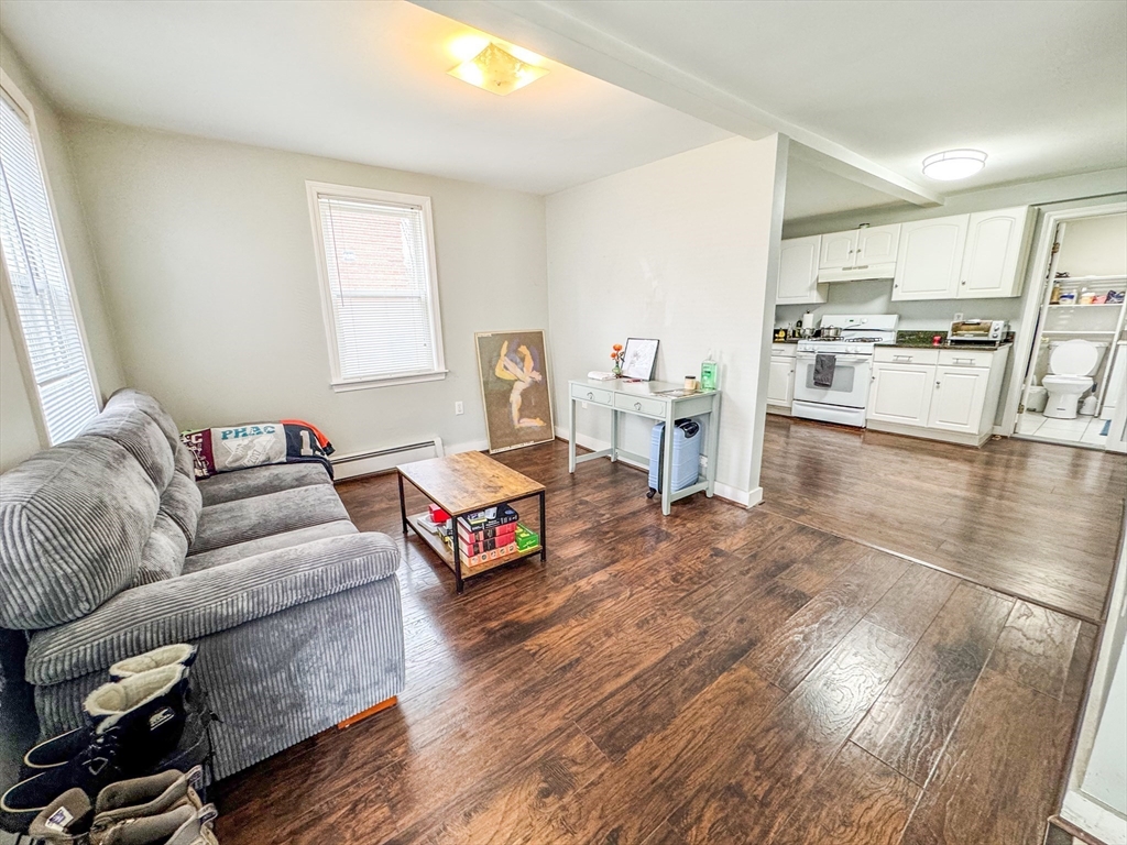 123 Willow St. - Wellington