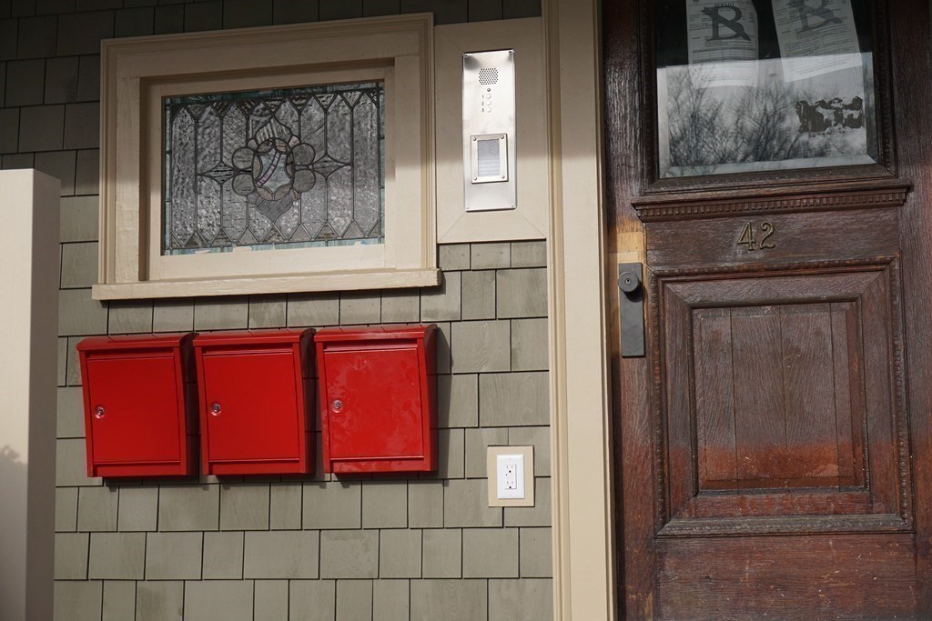 42 Mount Pleasant Ave. - Roxbury