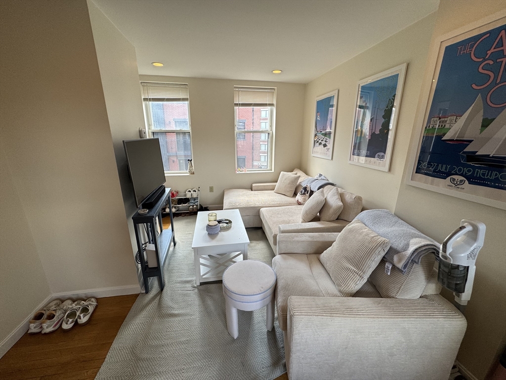 205 Endicott St. - North End