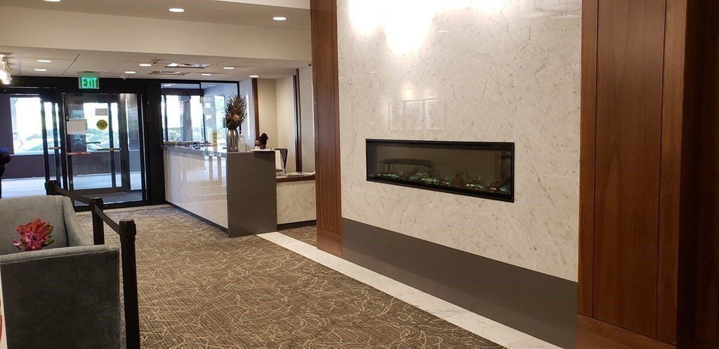 6 Whittier Pl. - West End