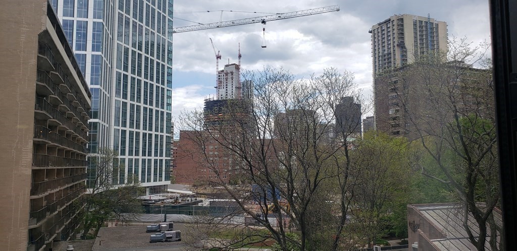 6 Whittier Pl. - West End