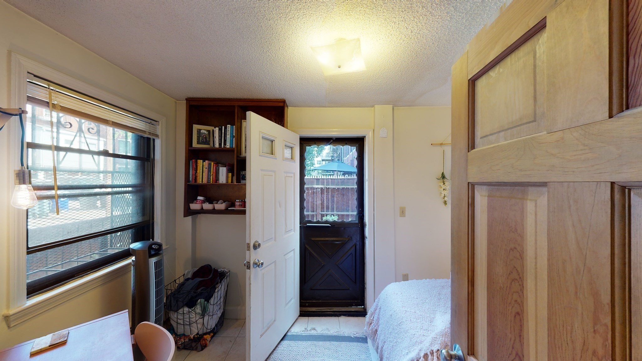 907 Beacon St. - Fenway