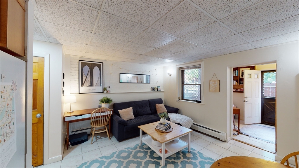 907 Beacon St. - Fenway