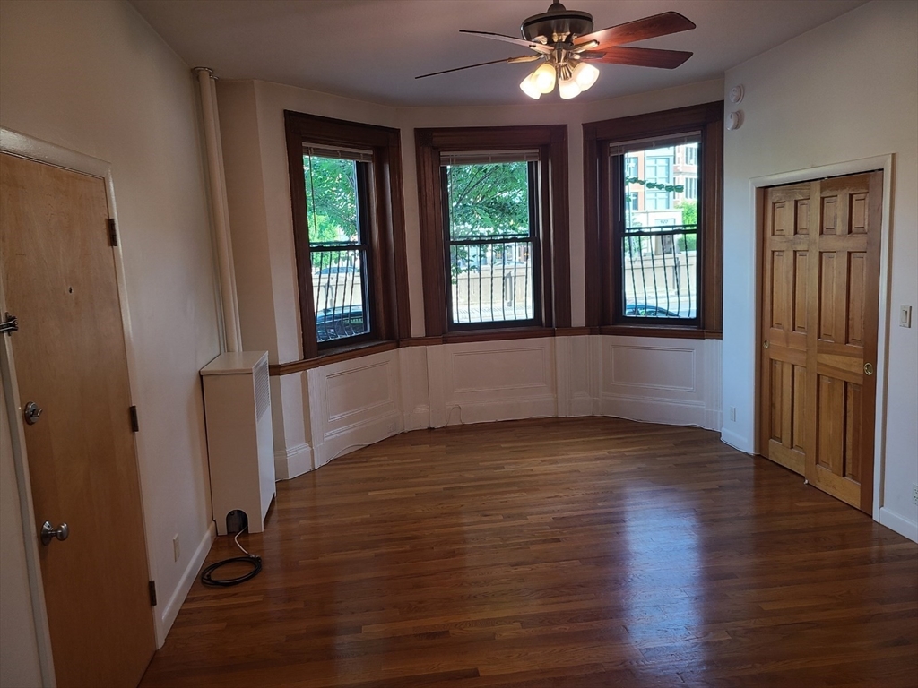 907 Beacon St. - Fenway