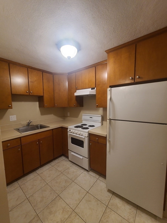907 Beacon St. - Fenway