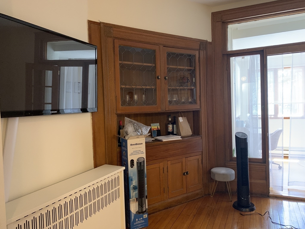 907 Beacon St. - Fenway