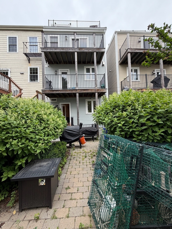 669 East 5th - South Boston