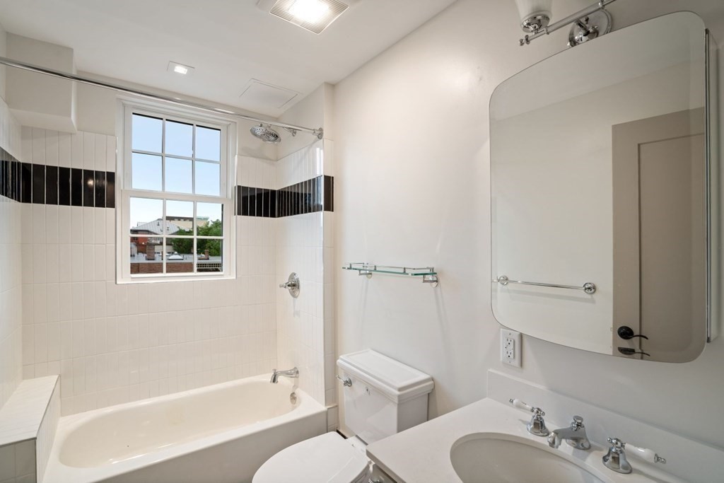 9 Dana St. - Harvard Square