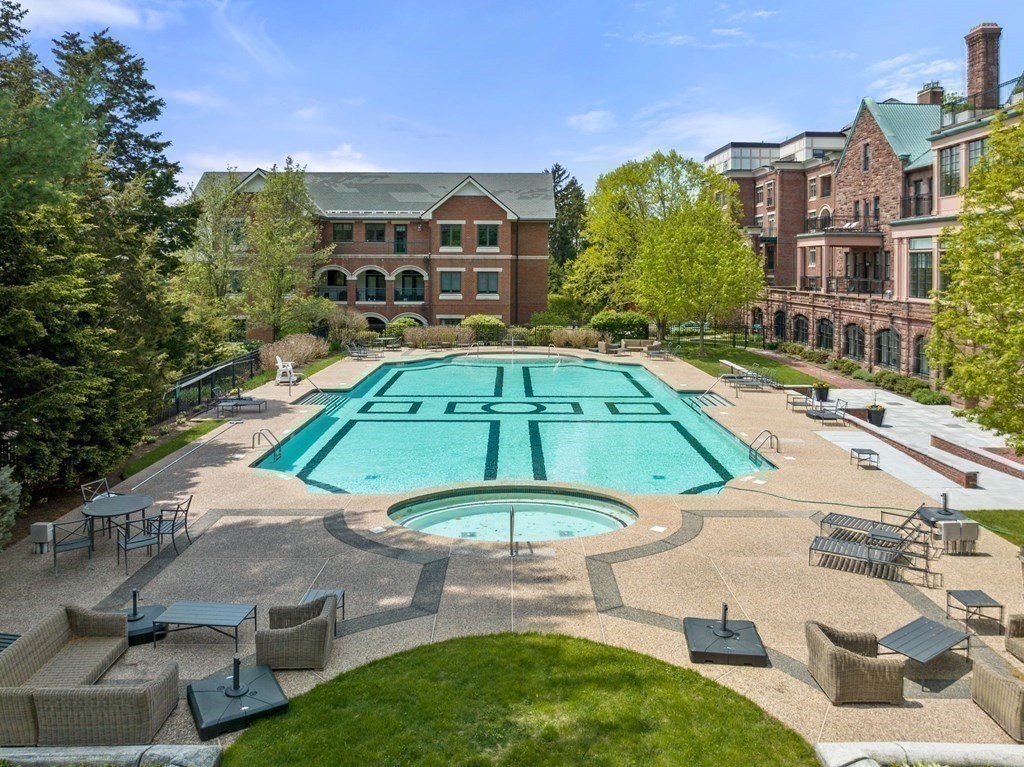 120 Seaver St. - Brookline