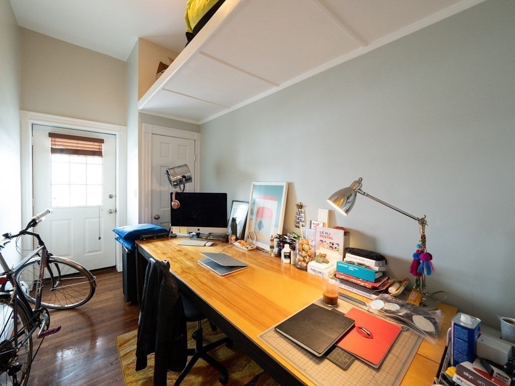 25 Fort Ave. - Roxbury