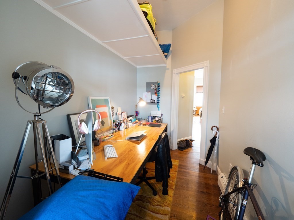 25 Fort Ave. - Roxbury