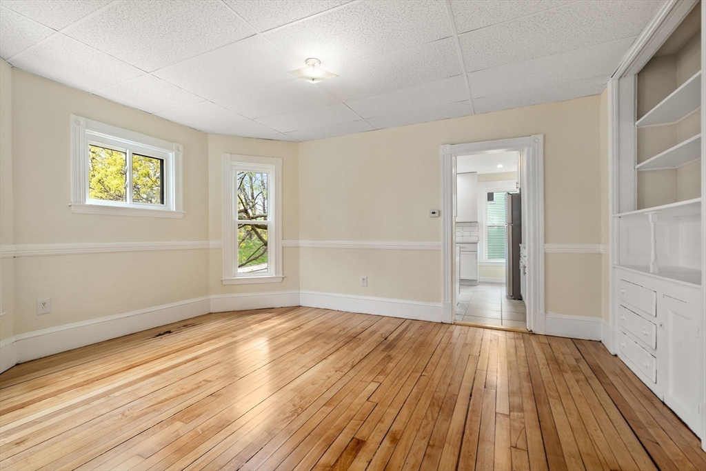 10 Royal - Allston