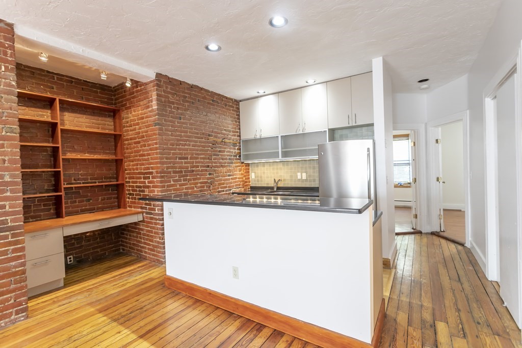 101 Cedar St. - Roxbury
