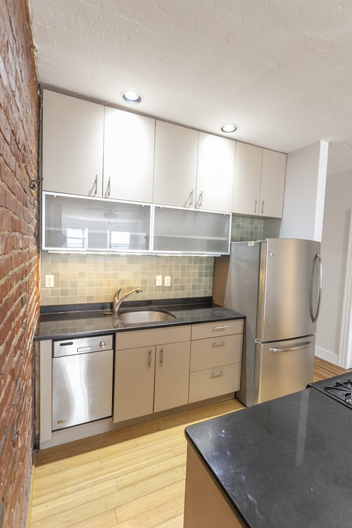 101 Cedar St. - Roxbury