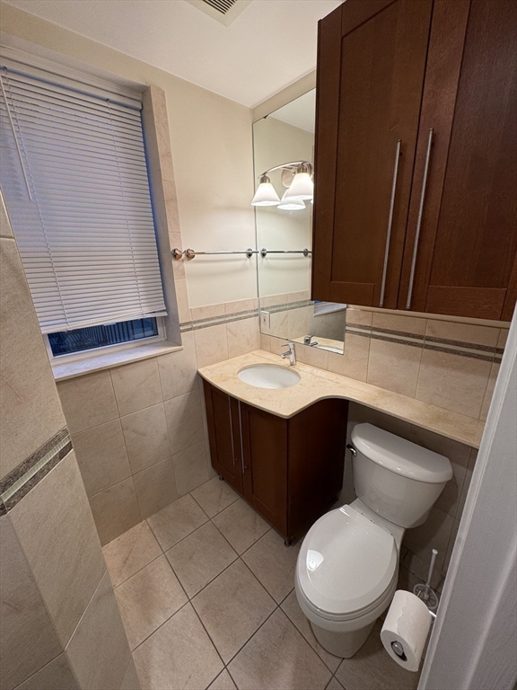 92 Gordon St. - Brighton