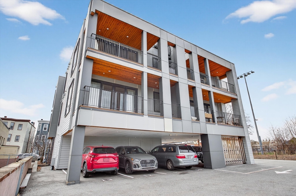 946 Saratoga St. - East Boston