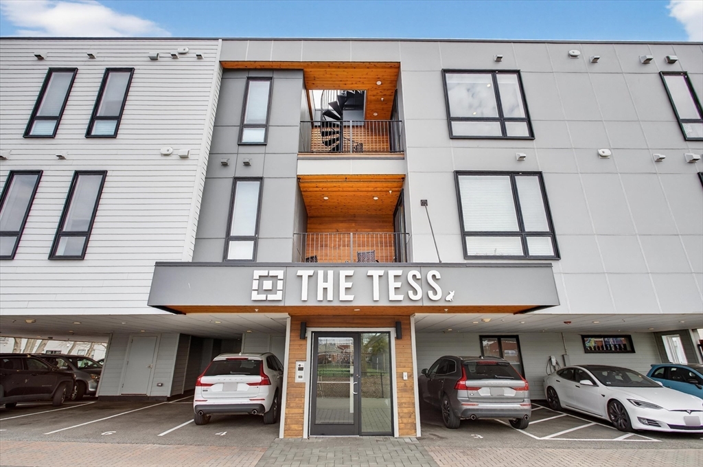 946 Saratoga St. - East Boston