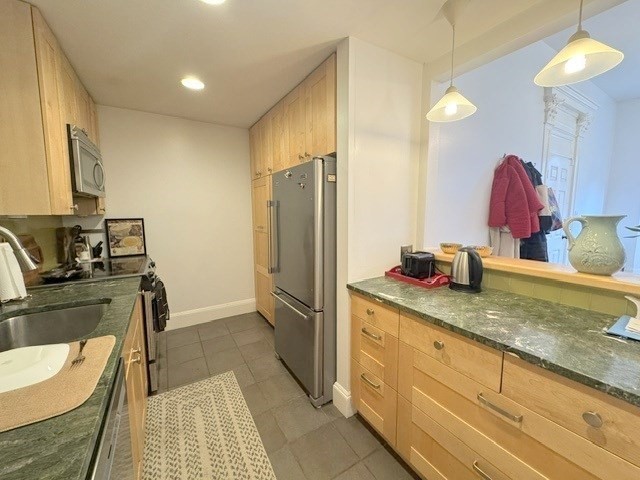 683 Massachusetts Ave. - South End