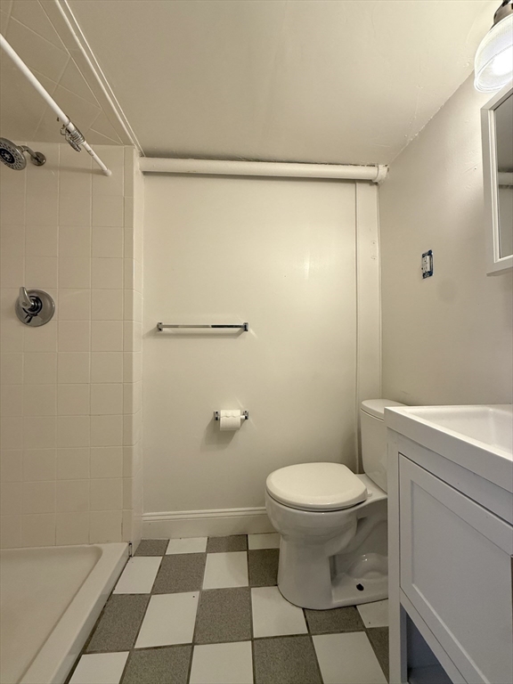 1683 Beacon St. - Washington Square