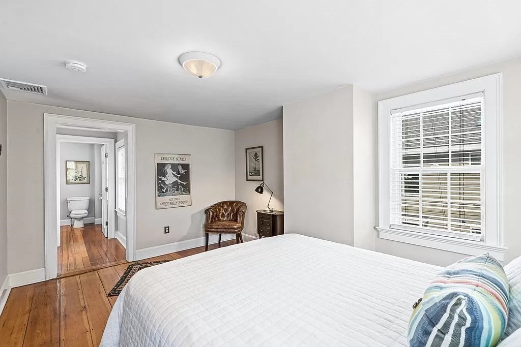 14 Schouler Ct. - Arlington