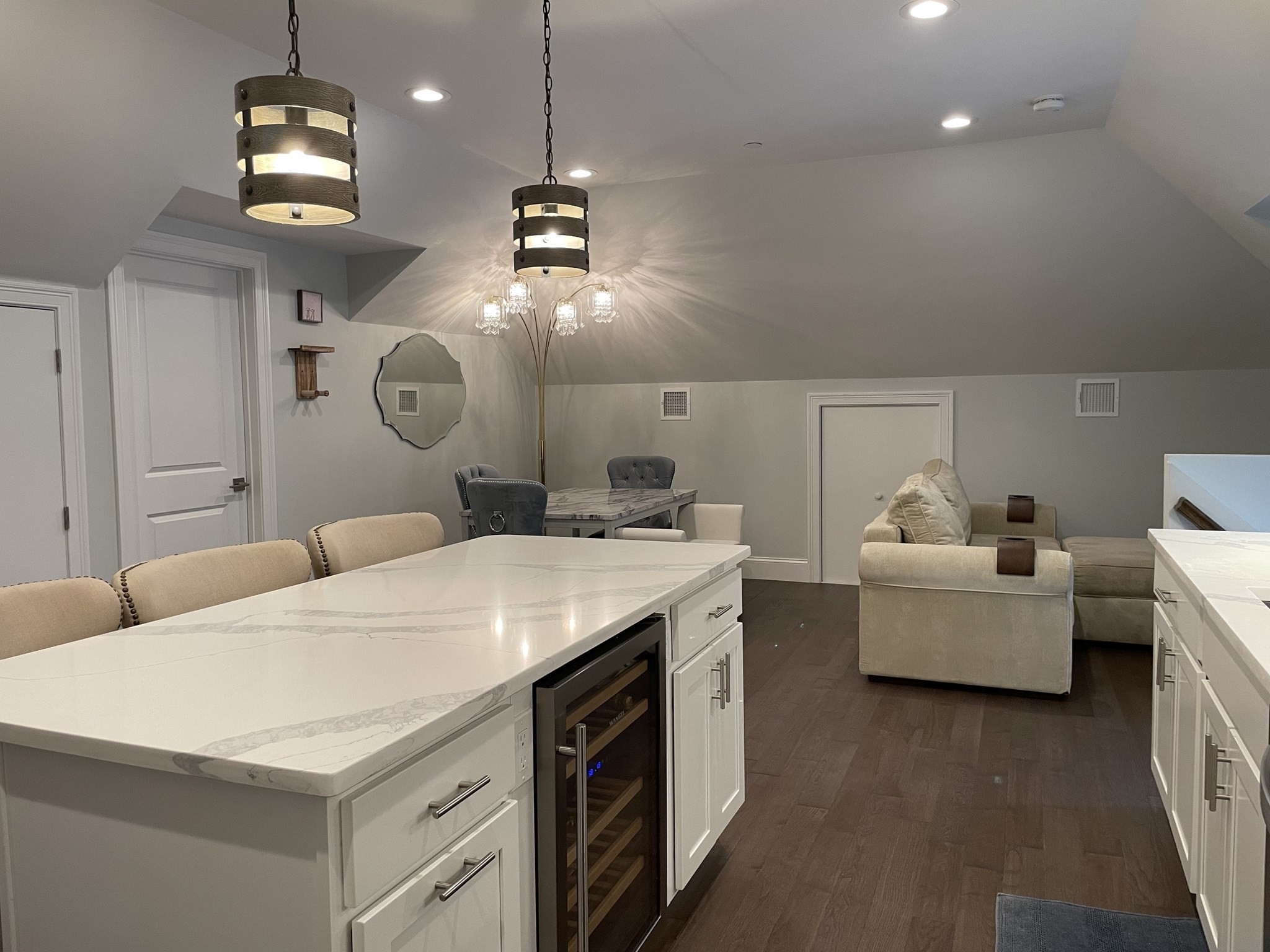 7 Hillside Ave. - Medford