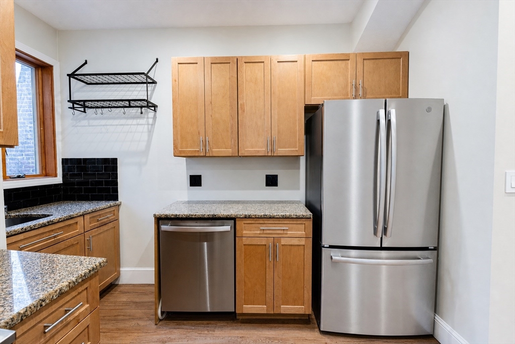 77 Easton - Allston