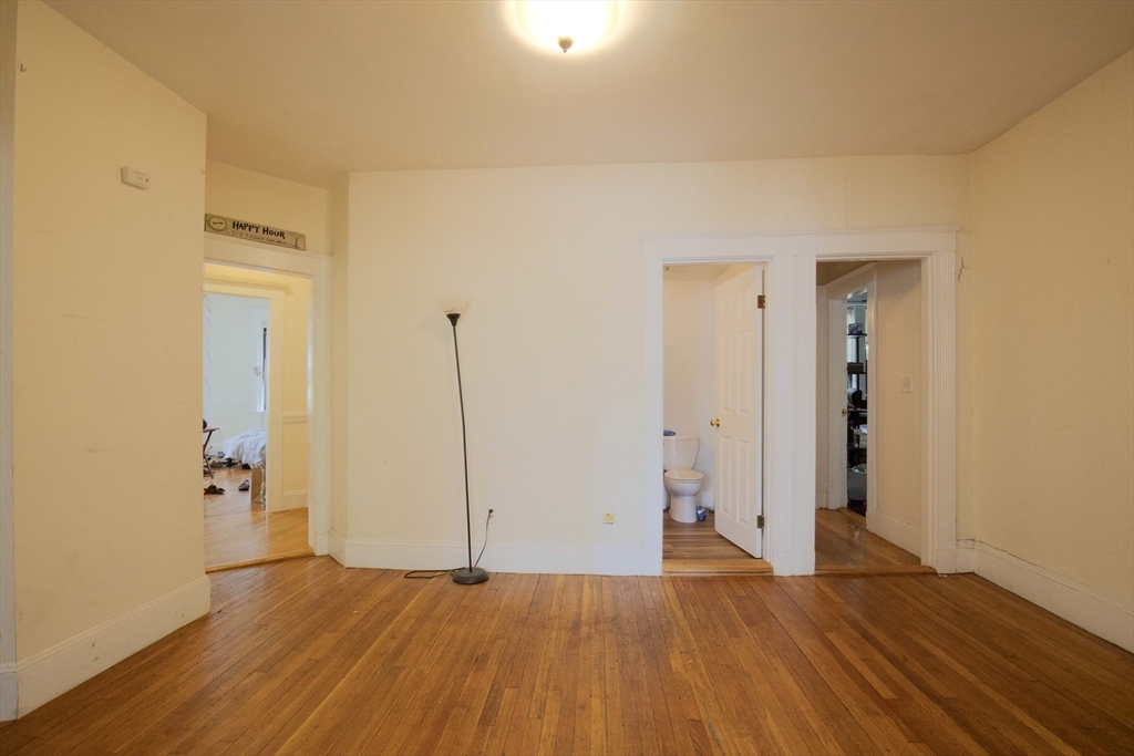 44 Cummings Rd. - Brighton