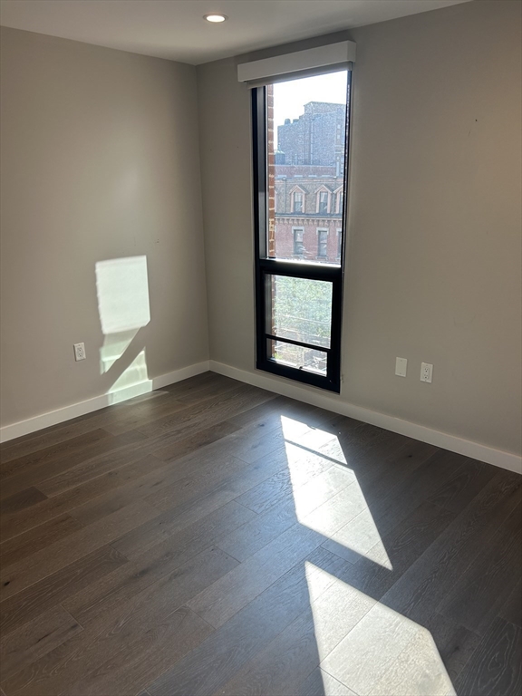 244 Hanover St. - North End