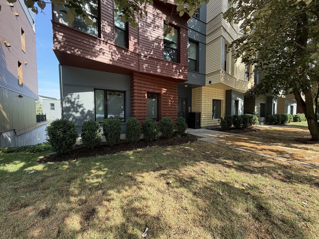 119-141 Hyde Park Ave. - Jamaica Plain