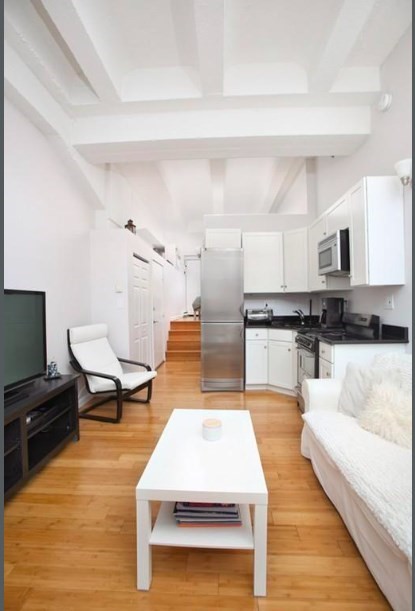 12 Stoneholm St. - Fenway
