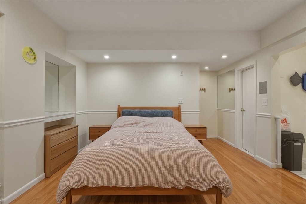 241 West Newton St. - Back Bay