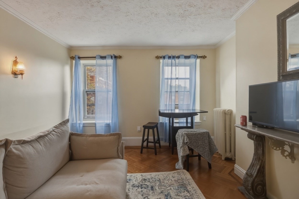 241 West Newtown St. - Back Bay
