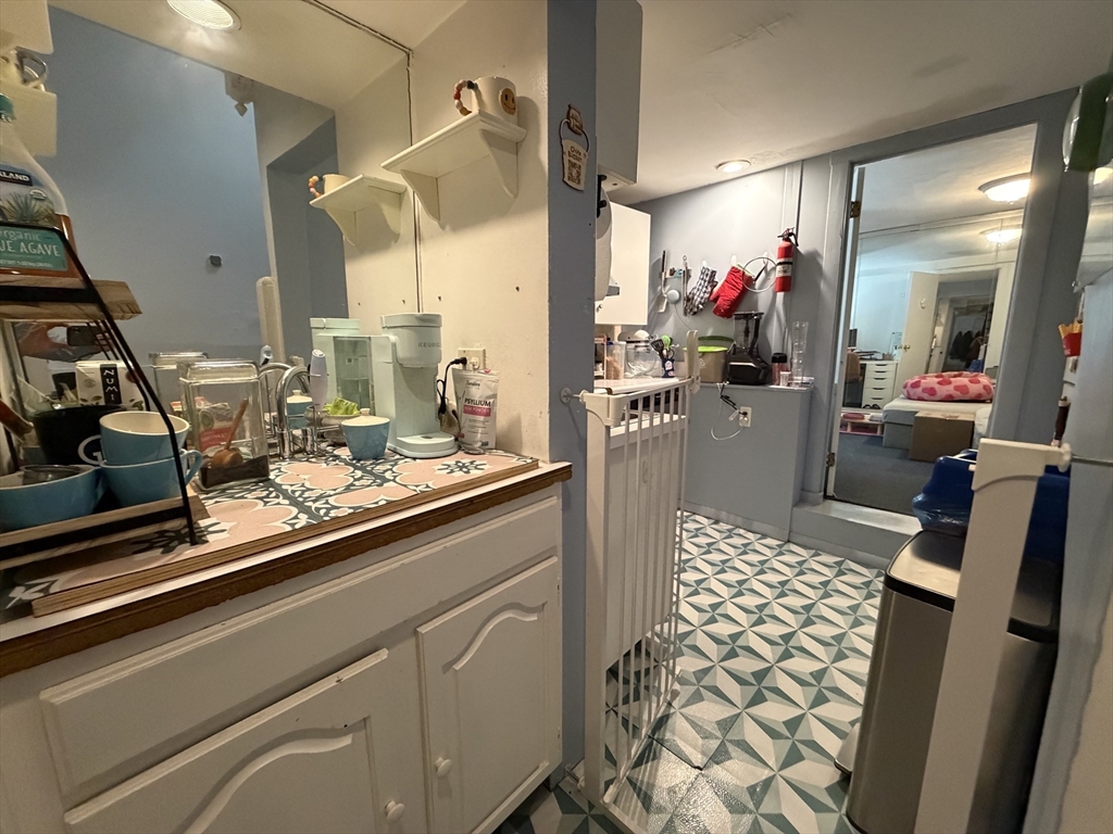 10 Lindall Pl. - Beacon Hill