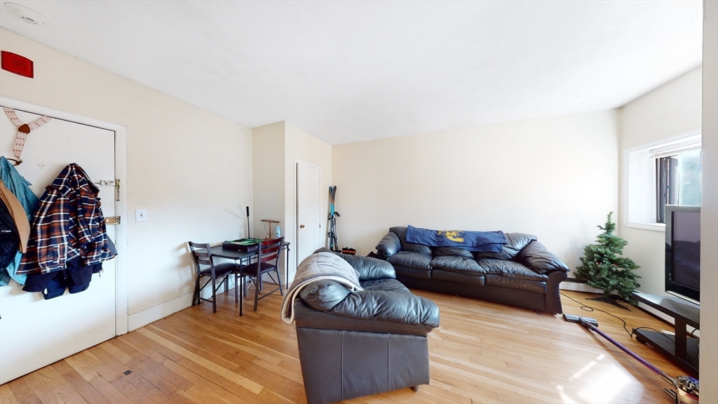 513 Beacon - Back Bay