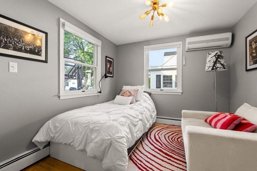 15 University Rd. - Arlington