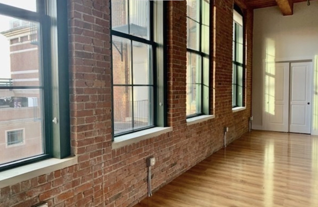 49 Melcher - Seaport District