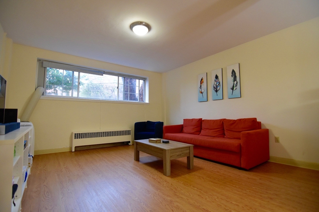 49 Green - Coolidge Corner