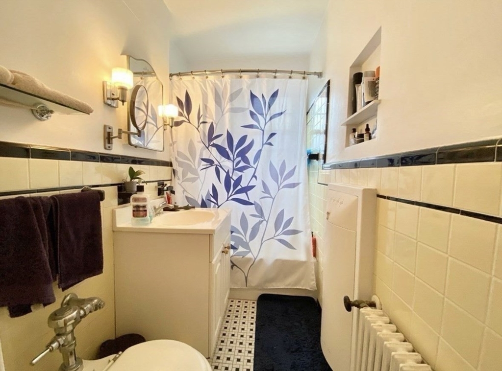 12 Kilsyth Ter. - Brighton