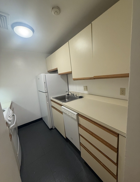 523 Columbus Ave. - South End