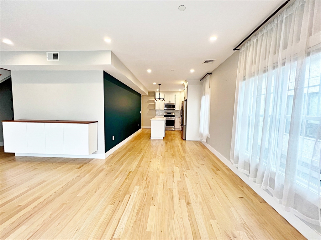 186 Havre St. - East Boston